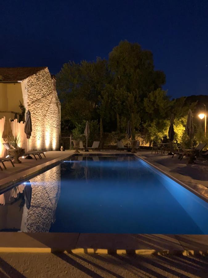 Les Appartements D Artiste De La Villa Du 15 - Restaurant La Maison - Piscine Chauffee Les Eyzies エクステリア 写真